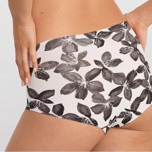 NWT 4 pair Bare Necessities - 4 pair Bare No Show Briefs XL